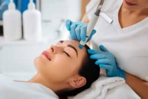 What Is A HydraFacial, And How Does It Work
